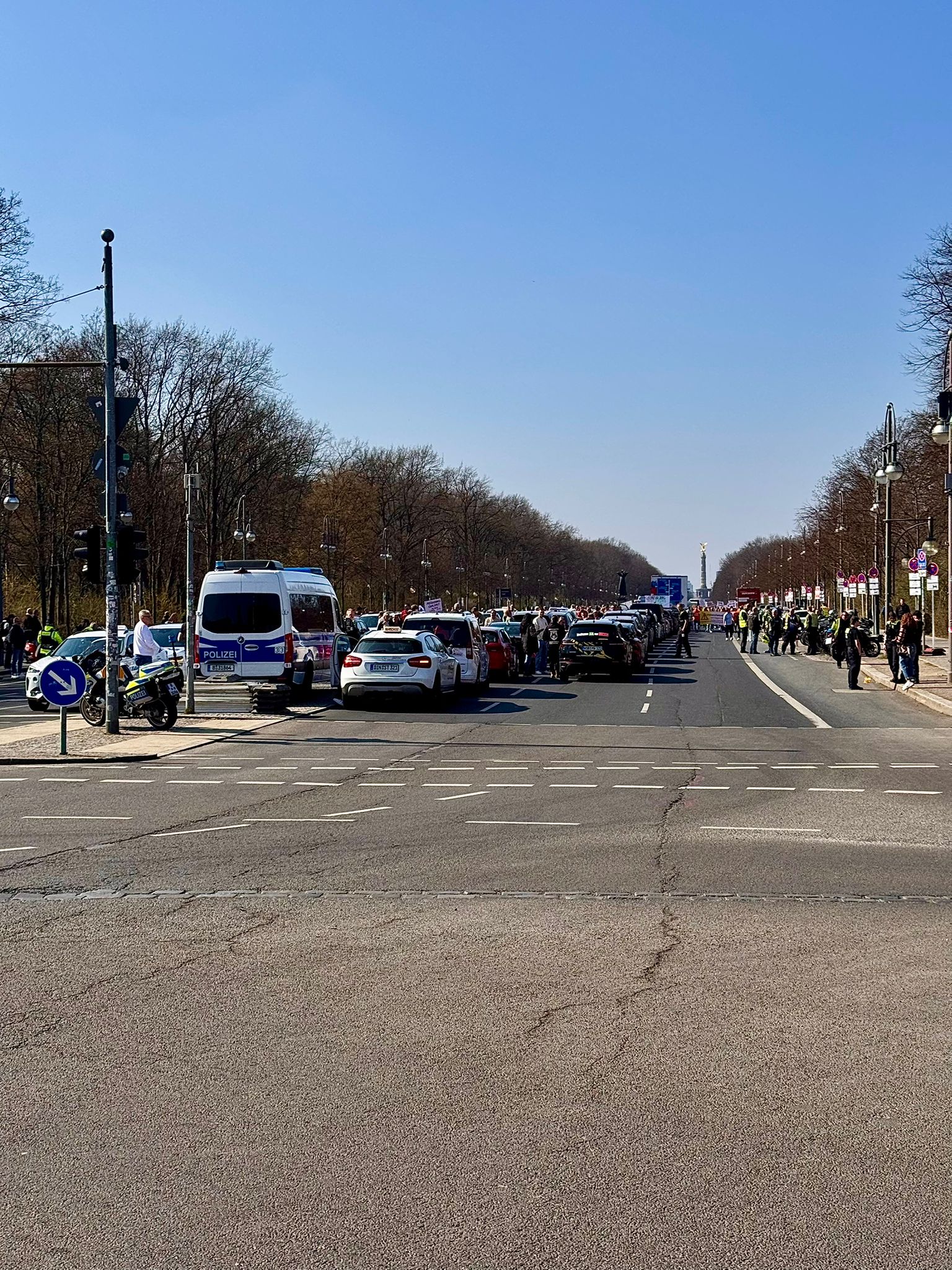 Korso mit Polizeibegleitung